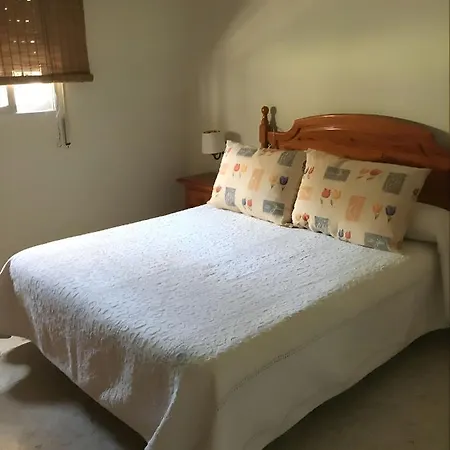 Dom wakacyjny Chalet Con Piscina Privada Y Barbacoa