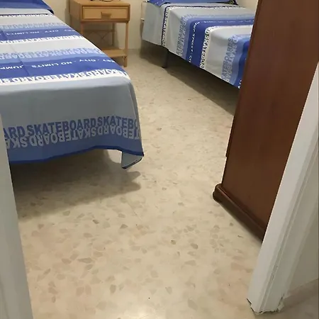Chalet Con Piscina Privada Y Barbacoa בית נופש *